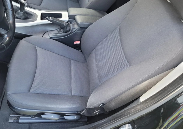 BMW Seria 3 cena 28700 przebieg: 161584, rok produkcji 2009 z Częstochowa małe 352